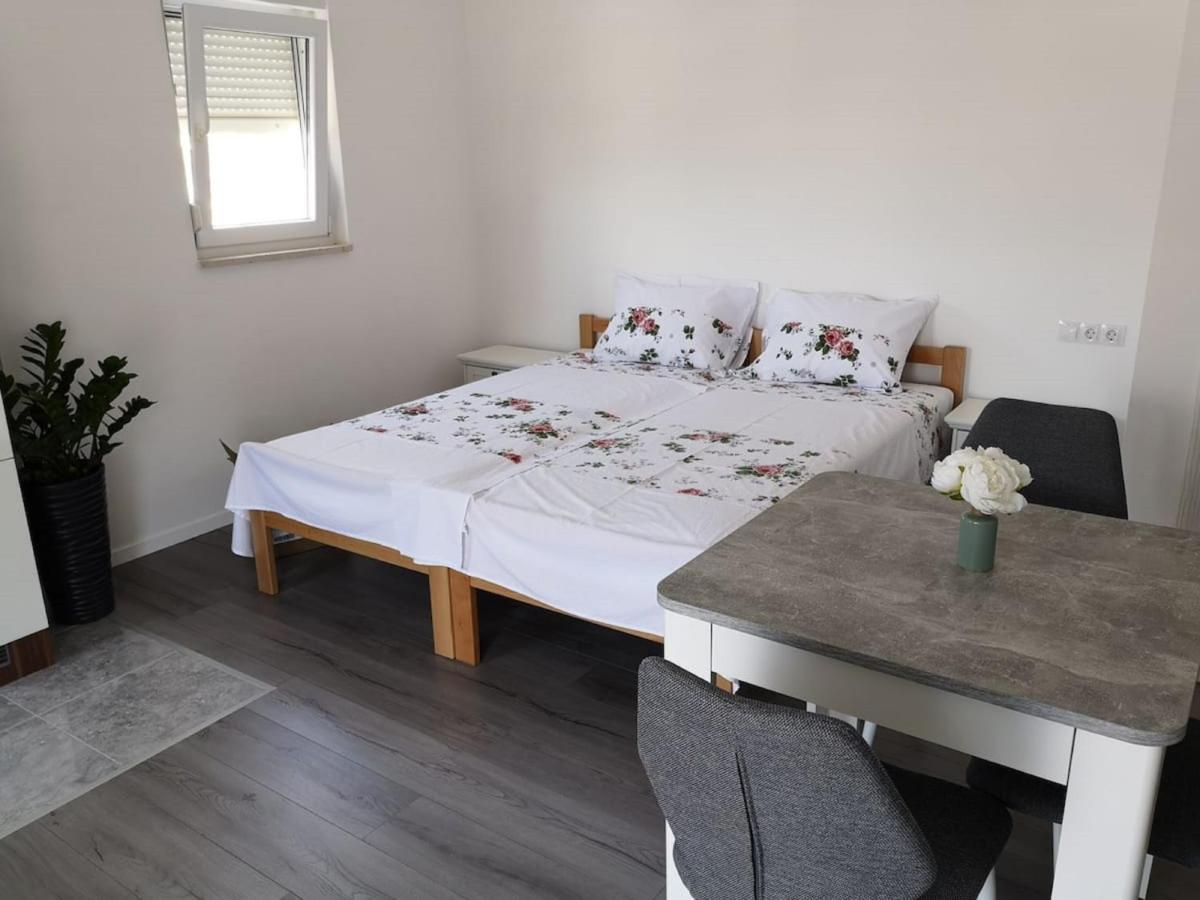 Apartments Dzeki Split Zewnętrze zdjęcie